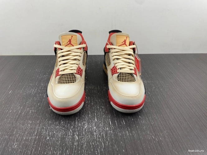 One Kick JORDAN 4 